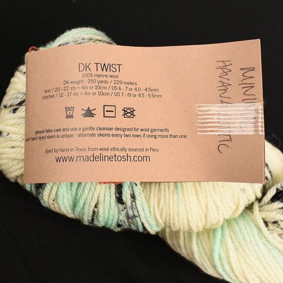 Madelinetosh DK Twist Yarn 100% Merino Wool 250 Yds Minimal Havana Arctic - Picture 3 of 3